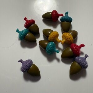 Random extra sneaky snacky squirrel acorns - 10 acorns